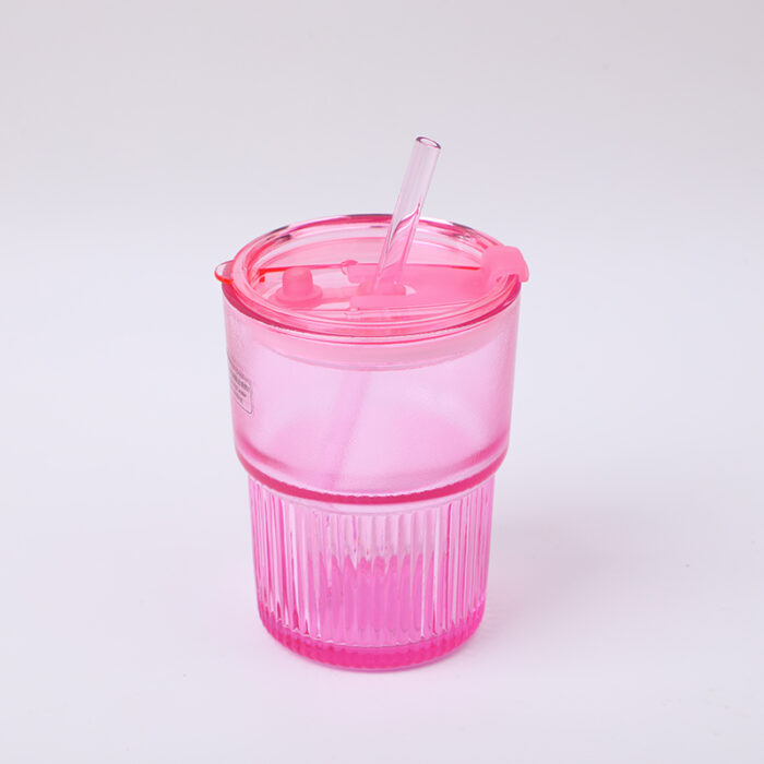 2L3A2458 Γυάλινο ποτήρι καφέ με καλαμάκι – 450 ml - Image 1