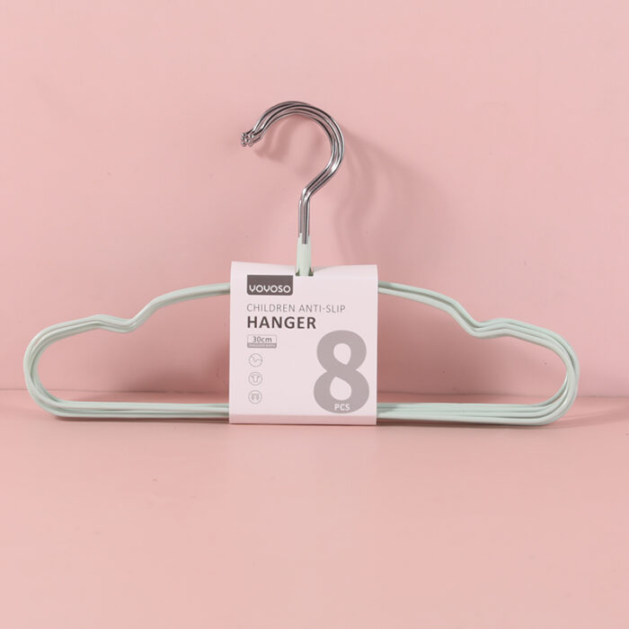 2L3A5436 Μεταλλική αντιολισθητική παιδική κρεμάστρα - Συσκευασία 8 τεμαχίων - πράσινο - Image 1