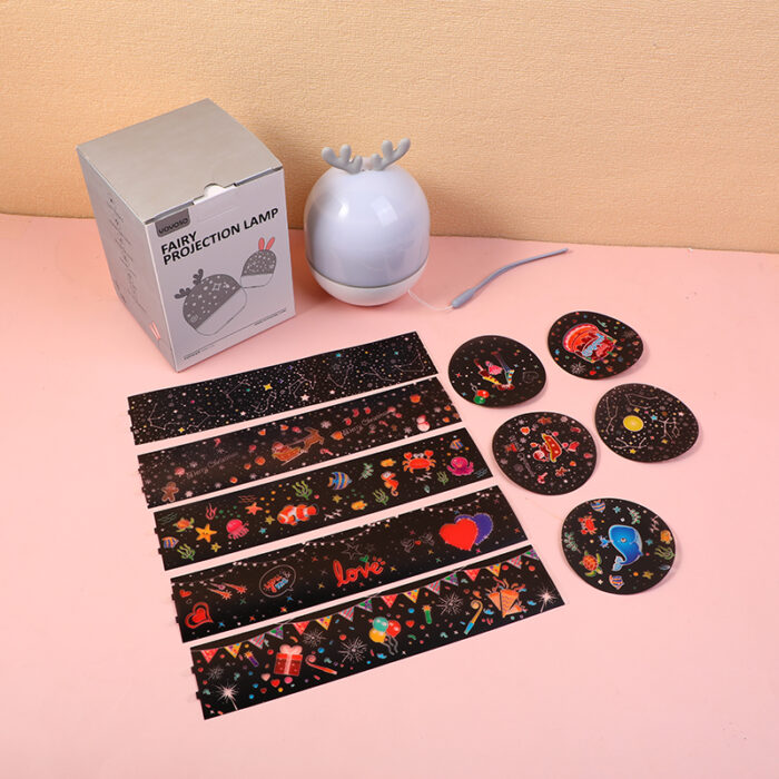 2L3A5524 Λάμπα προβολής 181 Wizard με USB – Σχέδιο Moe Deer - Image 1