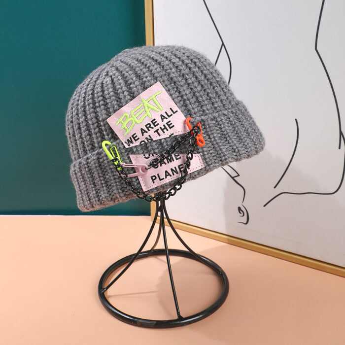 2L3A6320 Σκουφάκι με αλυσίδα σε γκρι χρώμα - Image 1