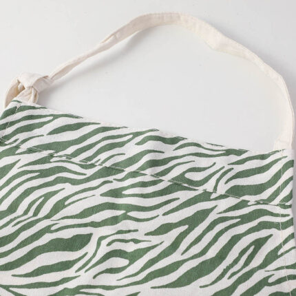 Ποδιά με σχέδιο ζέβρας και τιράντες