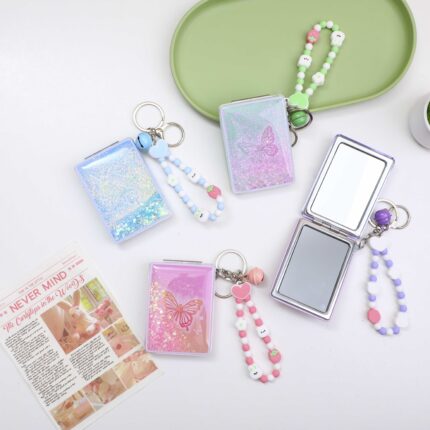 Κρεμαστός τετράγωνος καθρέφτης με γκλίτερ και πολύχρωμες πεταλούδες