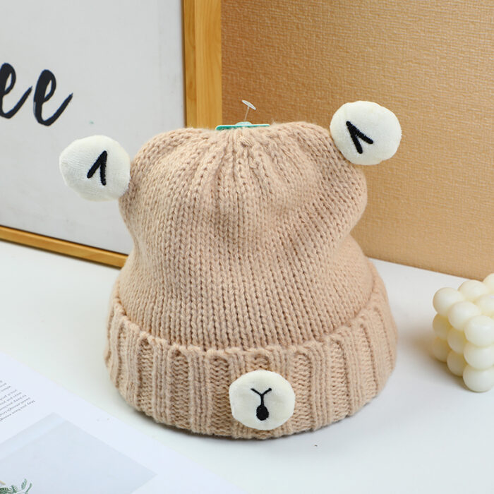 2L3A8939 Παιδικός Σκούφος με Αυτιά Αρκούδας και Στόμα, Κάθετες Ρίγες – Σκούρο Μπεζ - Image 1